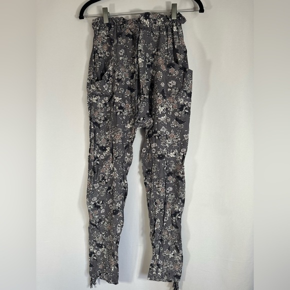 Topshop Grey Floral Lightweight Jogger Pants - Picture 1 of 5